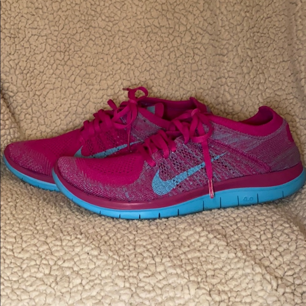 Nike free fly knit